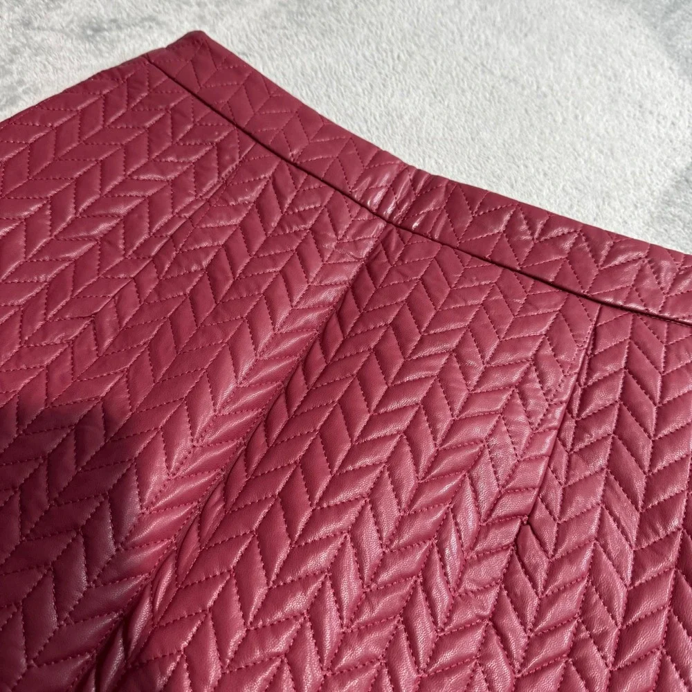 NEW Commense Burgundy Quilted Faux Leather Mini Skirt Chevron Wine Red Small
